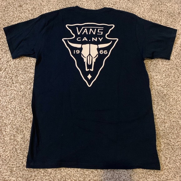 Vans Off The Wall Pocketed Cowskull & Arrowhead Men's Tee Medium Navy Blue - Picture 1 of 5